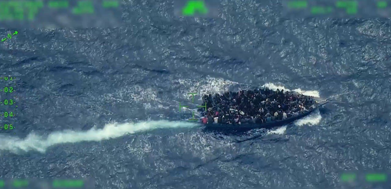 EE.UU. intercepta 240 migrantes haitianos cerca de Florida