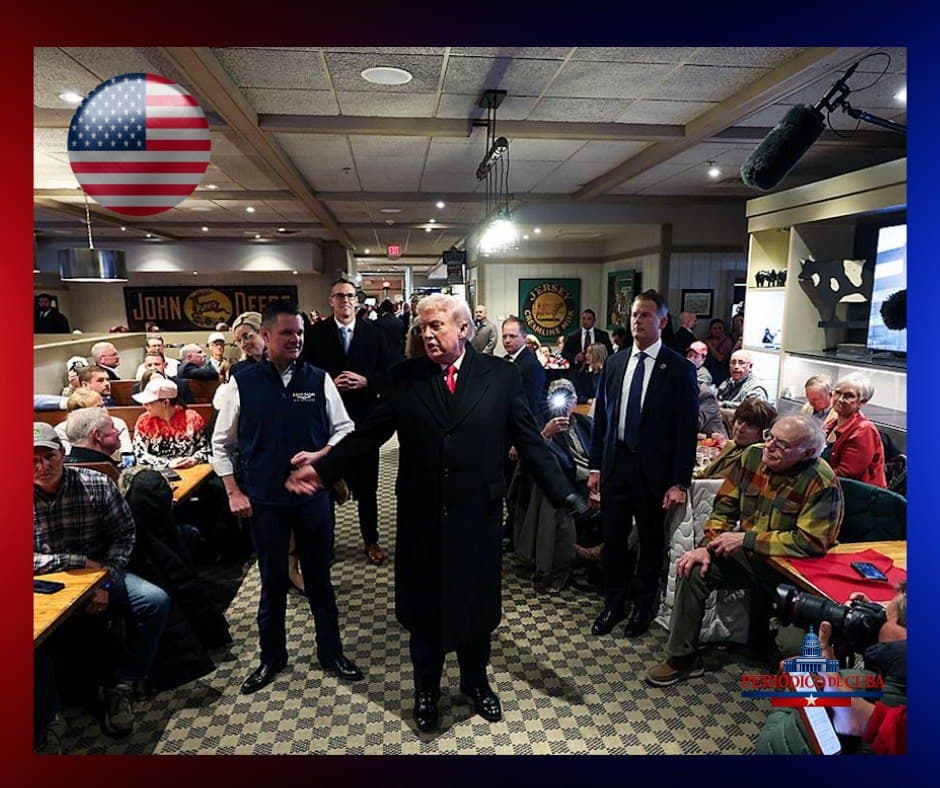 Trump recibe una oración en Iowa durante una parada de campaña y el momento se vuelve viral