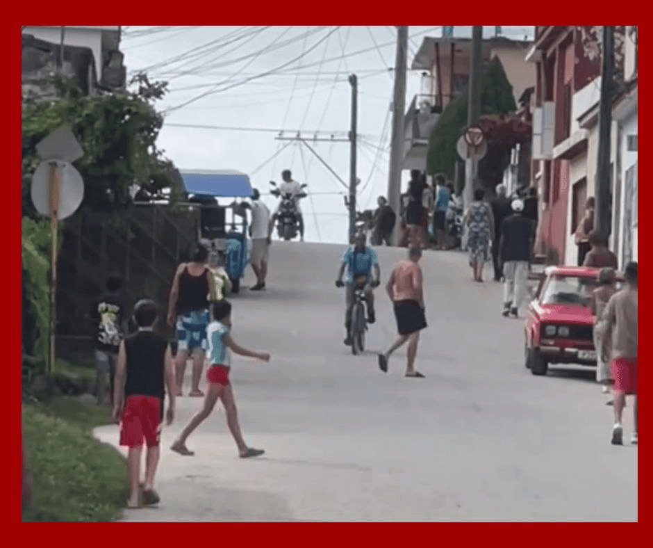 Robo de celular en plena bronca callejera en Guanabacoa desata indignación en redes