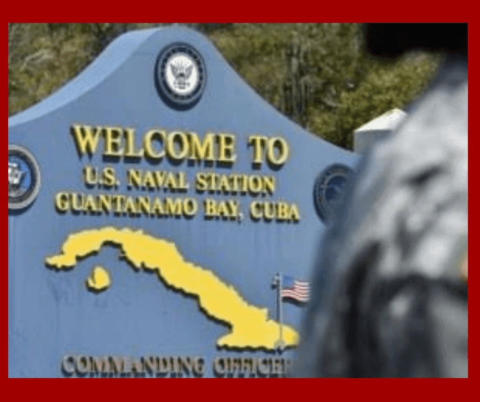 EE.UU. traslada a 22 migrantes cubanos a Guantánamo en vuelo chárter del ICE desde Luisiana