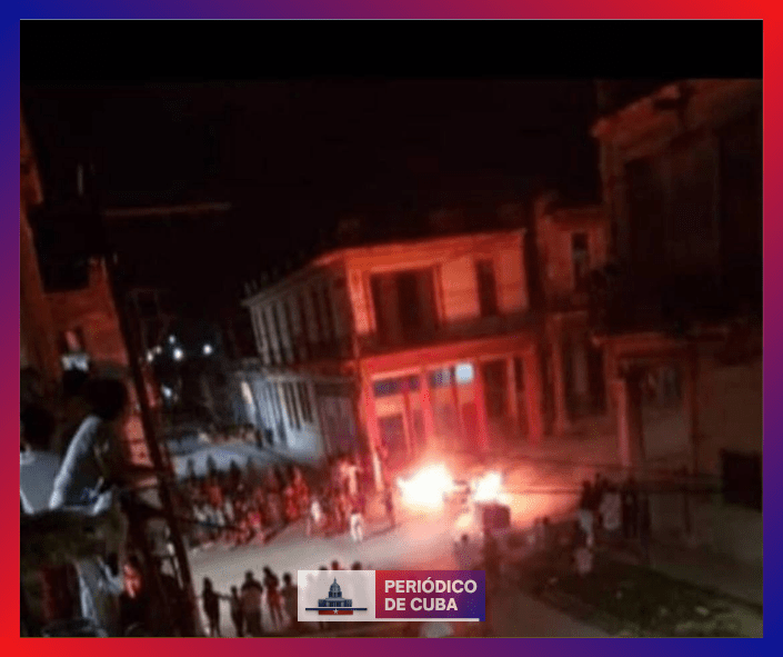 Diez de Octubre sigue en la calle: “Tenemos luz, pero pedimos libertad”