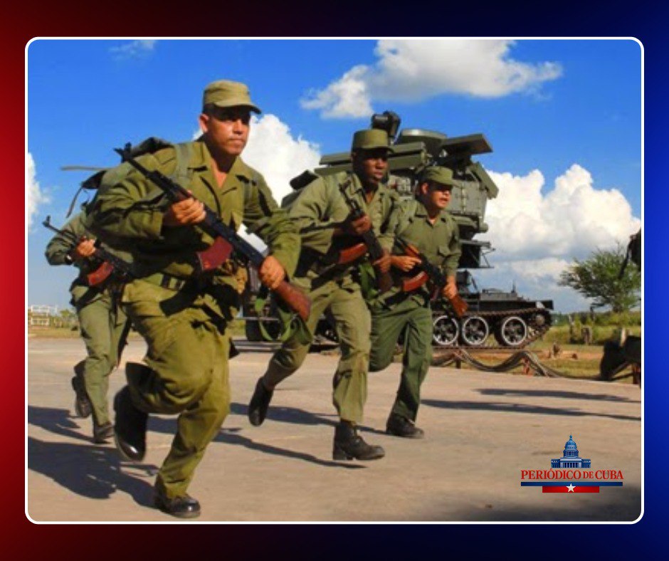 Jóvenes cubanos intensifican su preparación militar en campaña nacional de defensa territorial