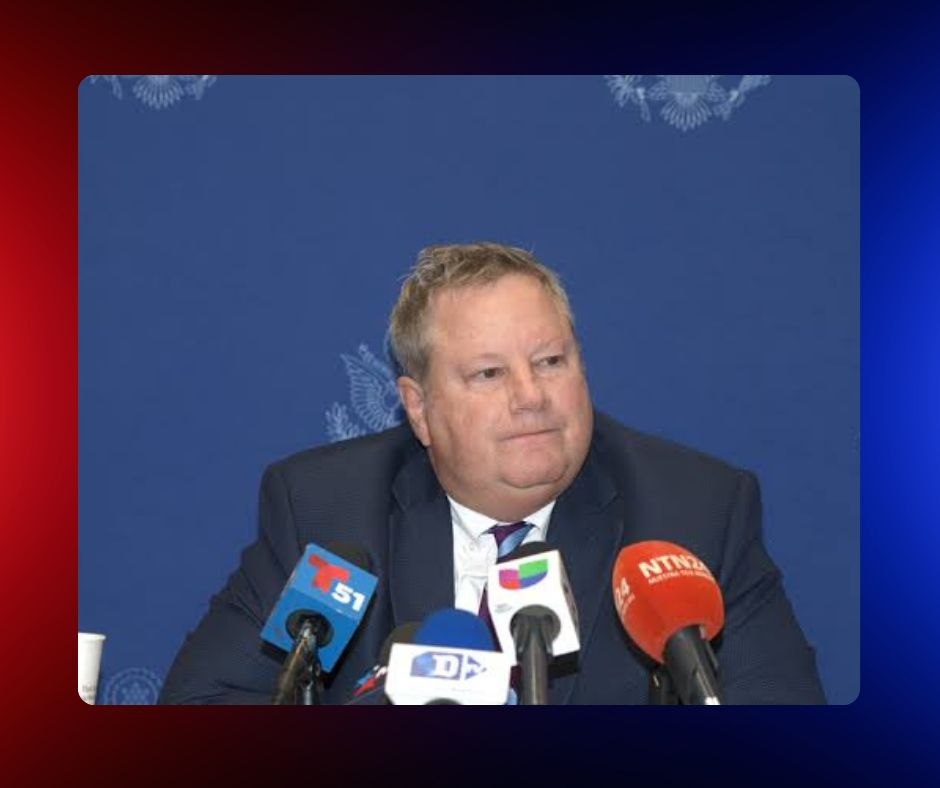 Mike Hammer confirma conversaciones con el régimen cubano pero advierte que presos políticos son innegociables