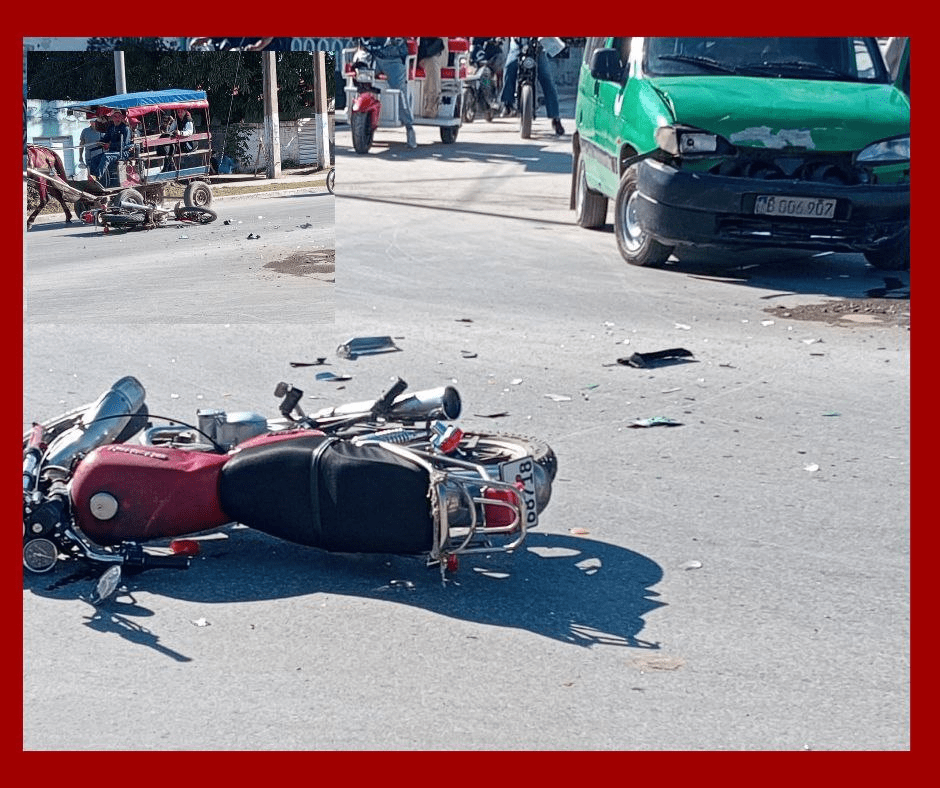 Un auto estatal chocó contra una motocicleta en Camagüey. Los ocupantes sufrieron lesiones leves y fueron atendidos en un policlínico.